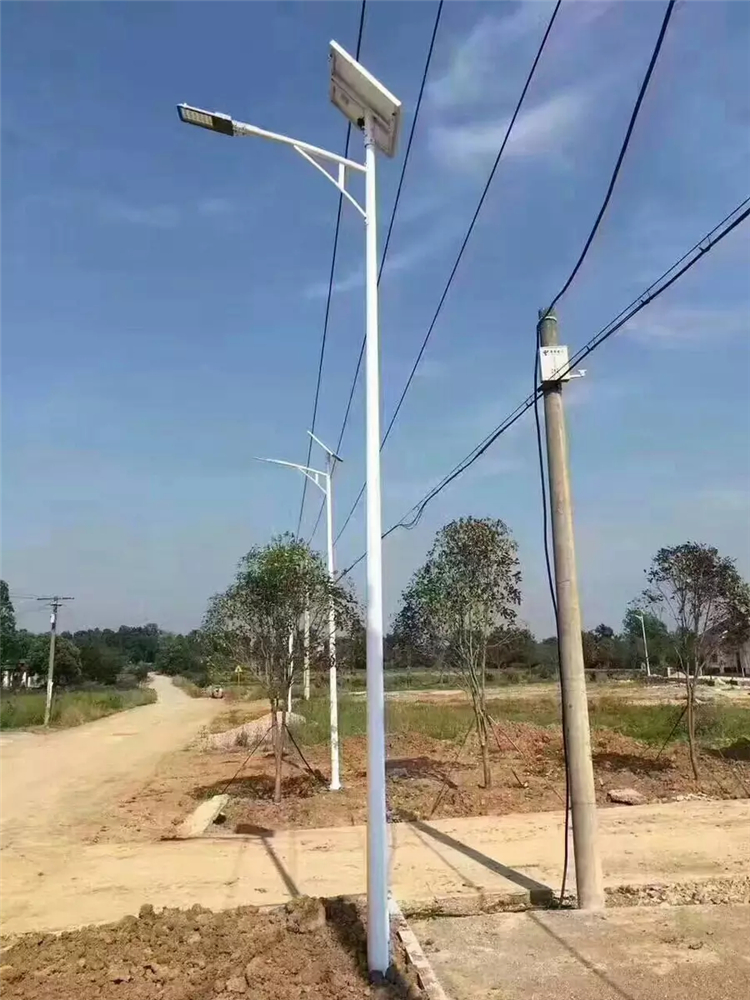 太陽能燈124.jpg