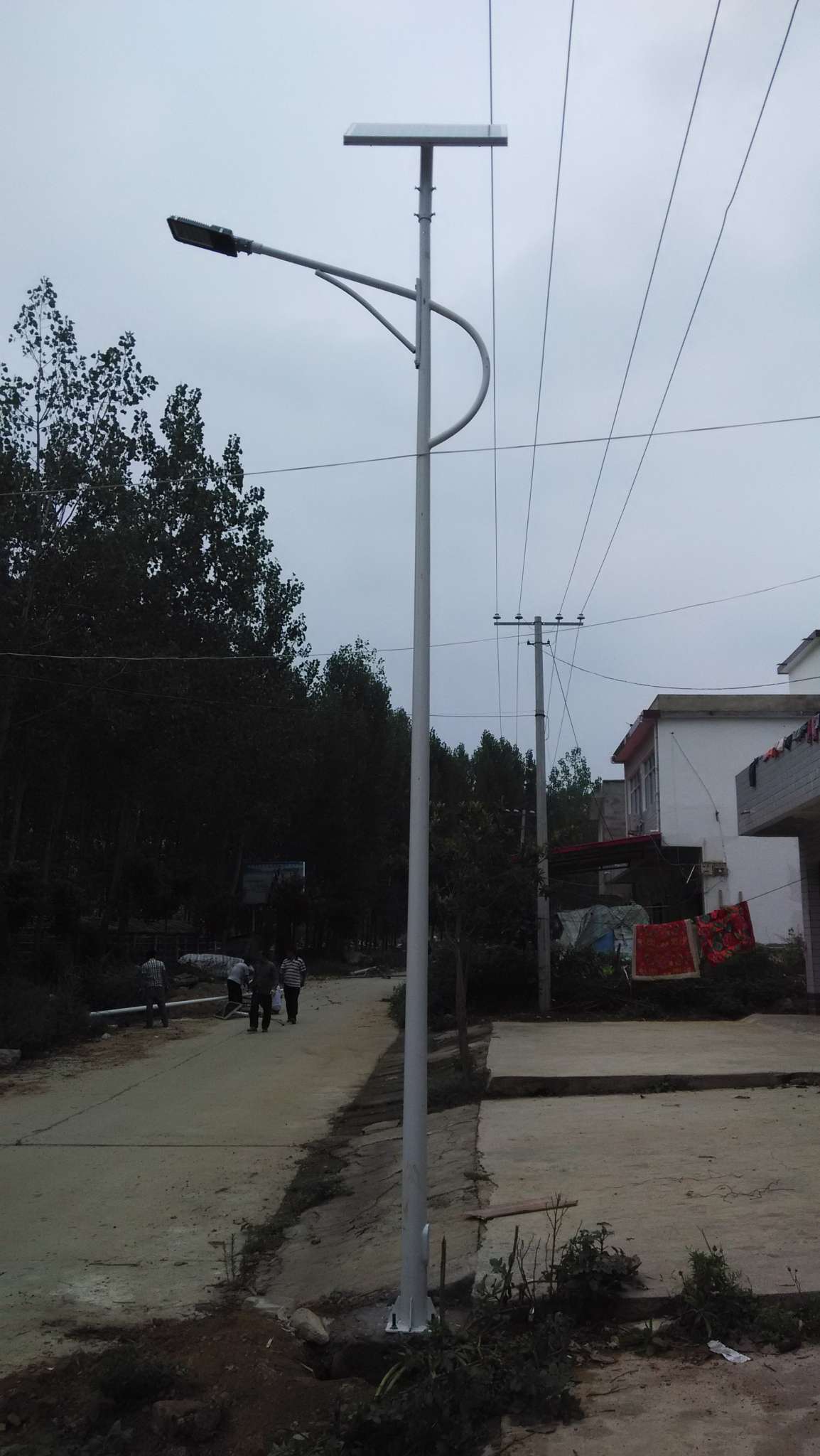 河南农村路灯图片,节能减排都使用这种直流变频路灯 河南农村路灯图片,节能减排都使用这种直流变频路灯
